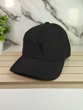 PUMA Men's Black Performance Baseball Cap. All Black Hat